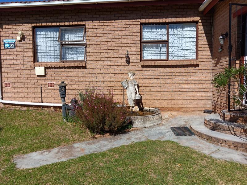 3 Bedroom Property for Sale in Albertinia Western Cape